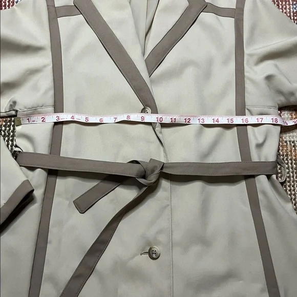 Vintage Bonders  Women’s Cream and Tan Trench Coat size 10 - Picture 5 of 9